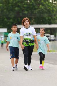 BIB: 284
                            <button type="button" onclick="openModal(3562602)" class="btn btn-primary btn-sm float-right btn-popup" data-toggle="modal" data-target=".modal-high-quality">
                        <i class="fas fa-shopping-cart"></i> Add to Cart
                    </button>
                                            <button type="button" onclick="isThisMe(3562602, true)" class="btn btn-success btn-sm float-right btn-popup btn-isme hidden" data-toggle="tooltip" data-placement="bottom" title="นี่คือรูปของคุณใช่ไหม คลิกที่นี่เพื่อเอาเข้าอัลบั้ม">
                        <i class="fas fa-plus"></i> Add to album
                    </button>
                    <button type="button" onclick="isThisMe(3562602, false)" class="btn btn-warning btn-sm float-right btn-popup btn-isnotme hidden">
                        <i class="fas fa-ban"></i> Remove from album
                    </button>